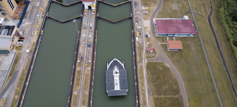 R4WO_AERIAL_VIEW_INSIDE_PANAMA_CANAL_FEB_16_2018_PHOTO_PETER_CHARAF_DJI_0054_WEB-830x375.jpg