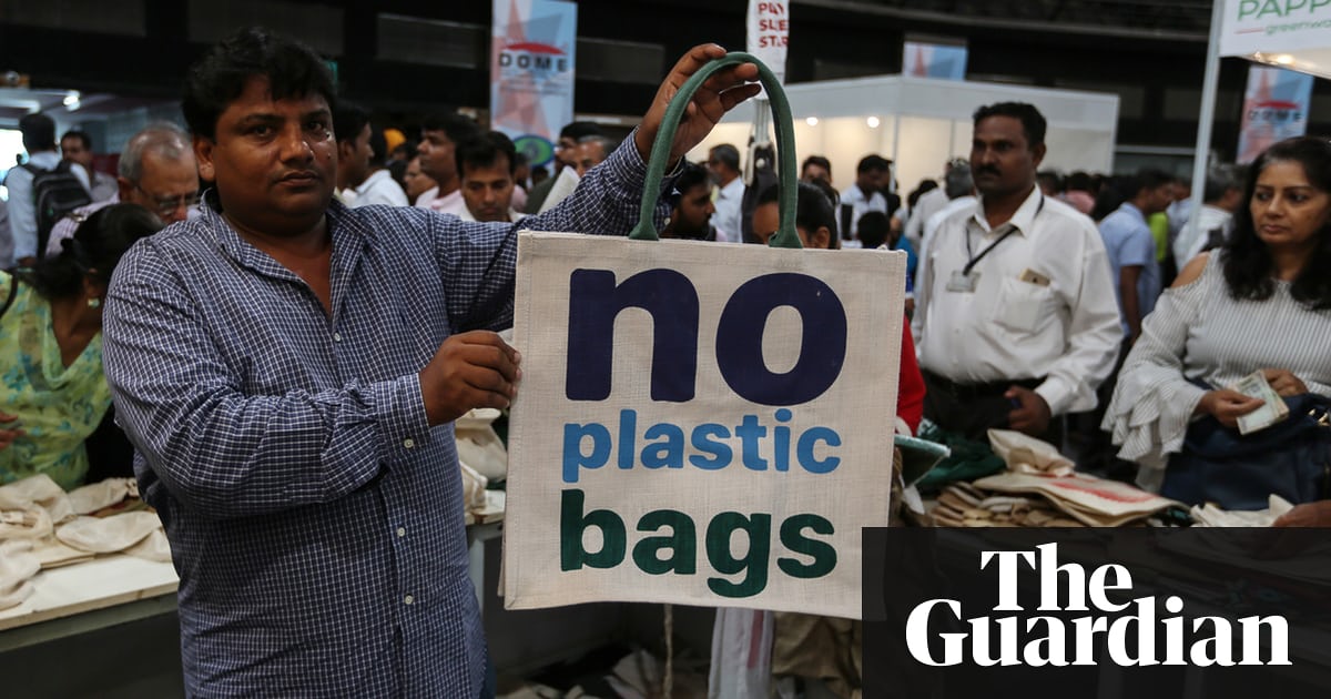 Mumbai Bans Plastic Bags and Bottles