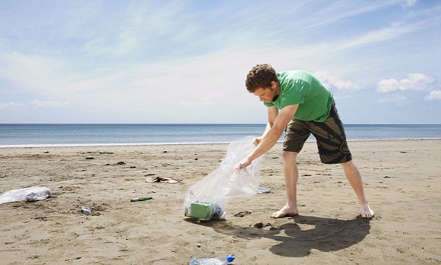 Deposit scheme for plastic bottles 'could tackle waste in the oceans'