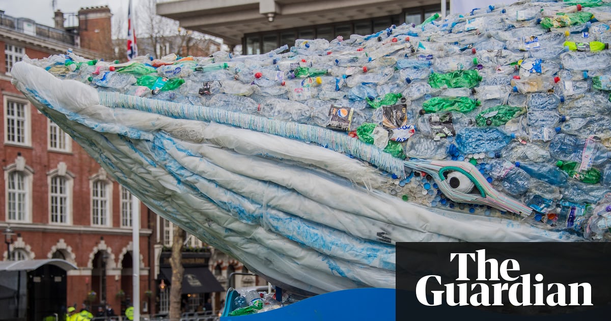 UK supermarkets launch voluntary pledge to cut plastic packaging