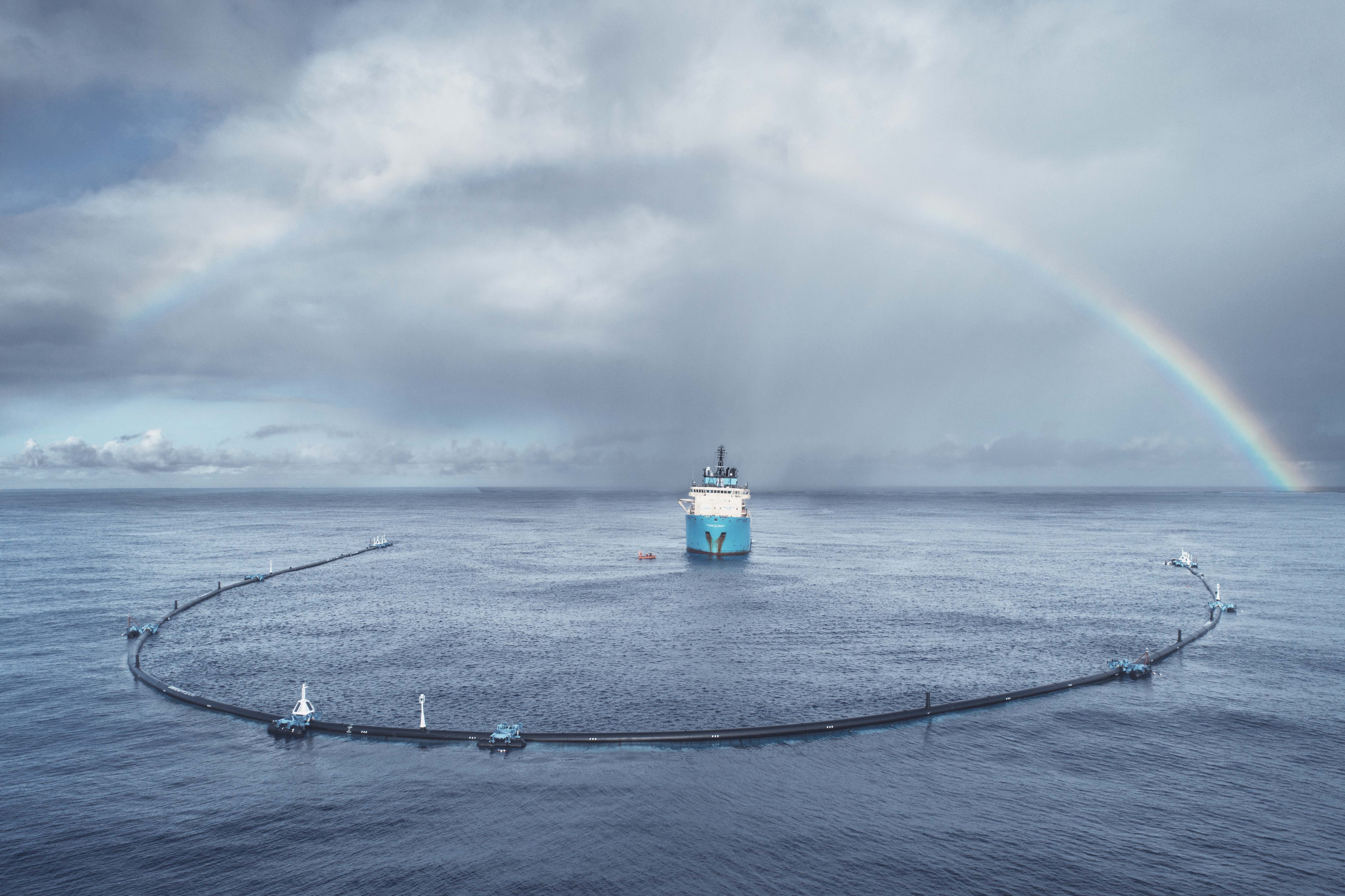 Great Pacific Garbage Patch: Ocean Cleanup device breaks