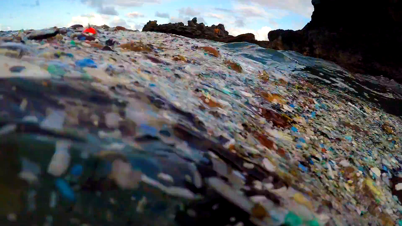 Plastic Mini Gyre Hawaii
